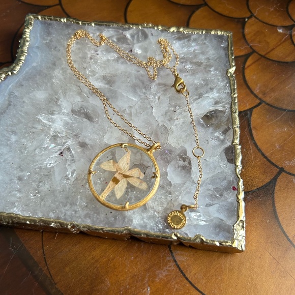 Catherine Weitzman botanical necklace - Picture 1 of 7